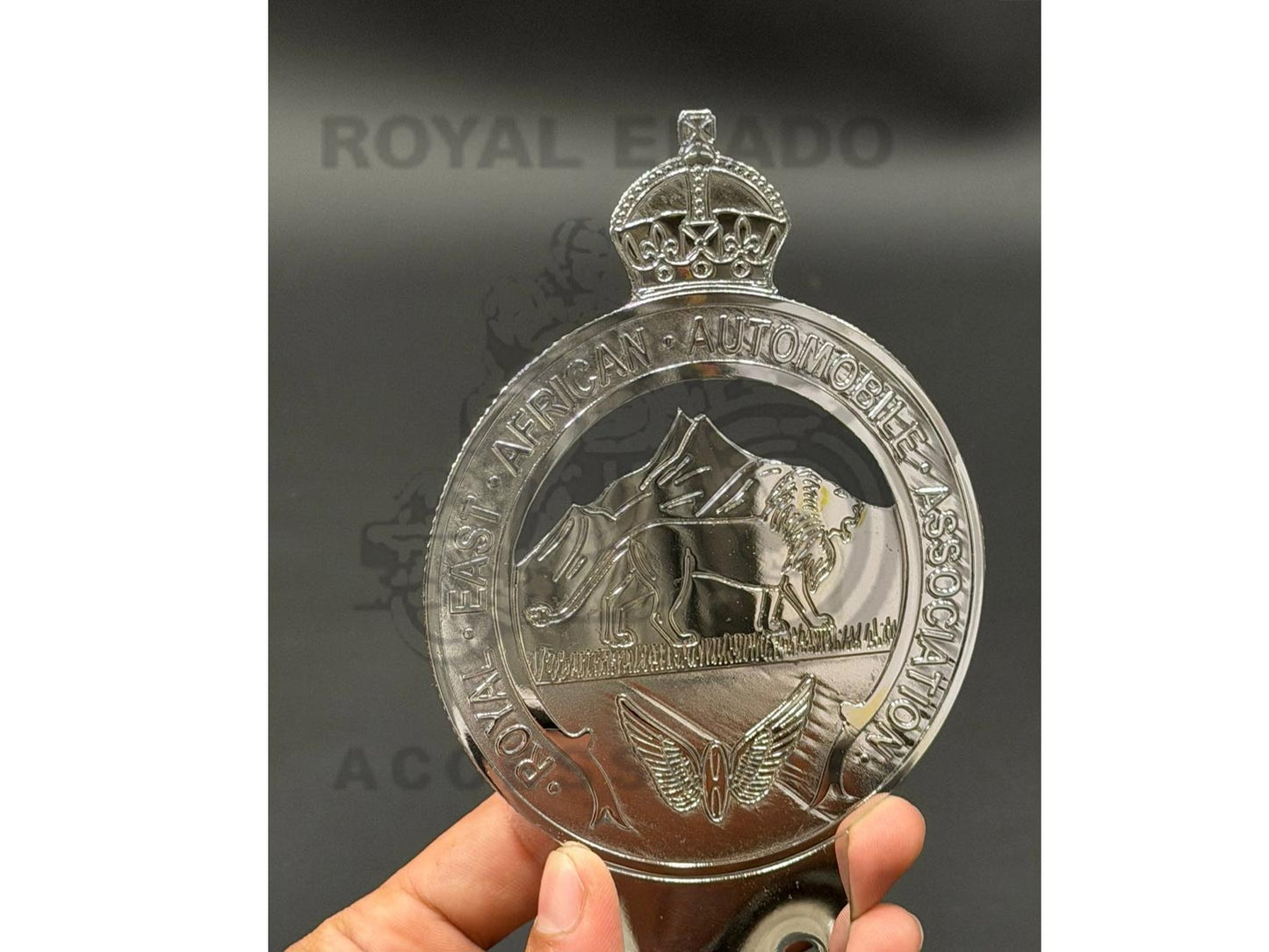 Retro-style Royal Enfield Vintage G2 1962 Old Model Bullet 350 Crown British England Monogram Lion Badge For Classic Electra Standard Battalion Reborn Can Be Fitted At The Front Shocker Token Holder / Air Filter Box Battery Cover