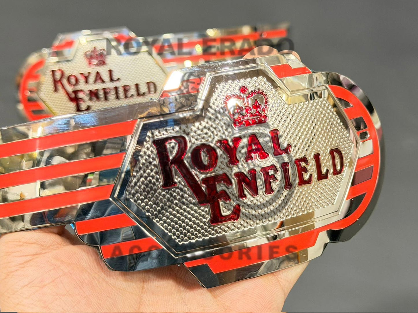 Tank Badge Monogram Emblem In Chrome Vintage G2 1962 Old Model Bullet 350 Style For Royal Enfield Classic Electra Standard Reborn Classic Battalion Standard ( Can Screw And Paste Both) With Double-sided Tape