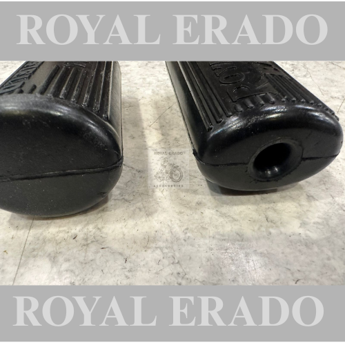 Royal Enfield vintage G2 1962 model Bullet 350 Standard Electra footrest rubber, heavy quality with Royal Enfield written.
