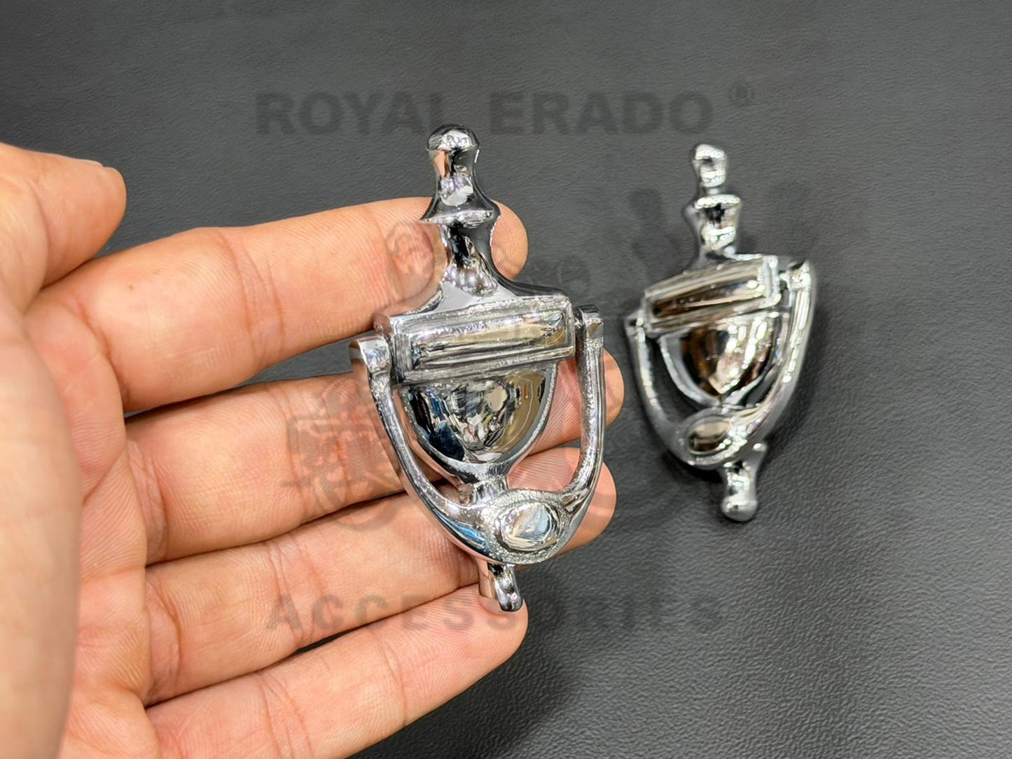 Brass Chromed Seat Buckle Set For Royal Enfield Vintage G2 1962 Old Model Bullet 350, Reborn Classic, Electra Standard, Battalion, Shortgun 650, Hunter 350, Meteor 350, Super Meteor 650 Classic 650 Twin Jawa Yezdi