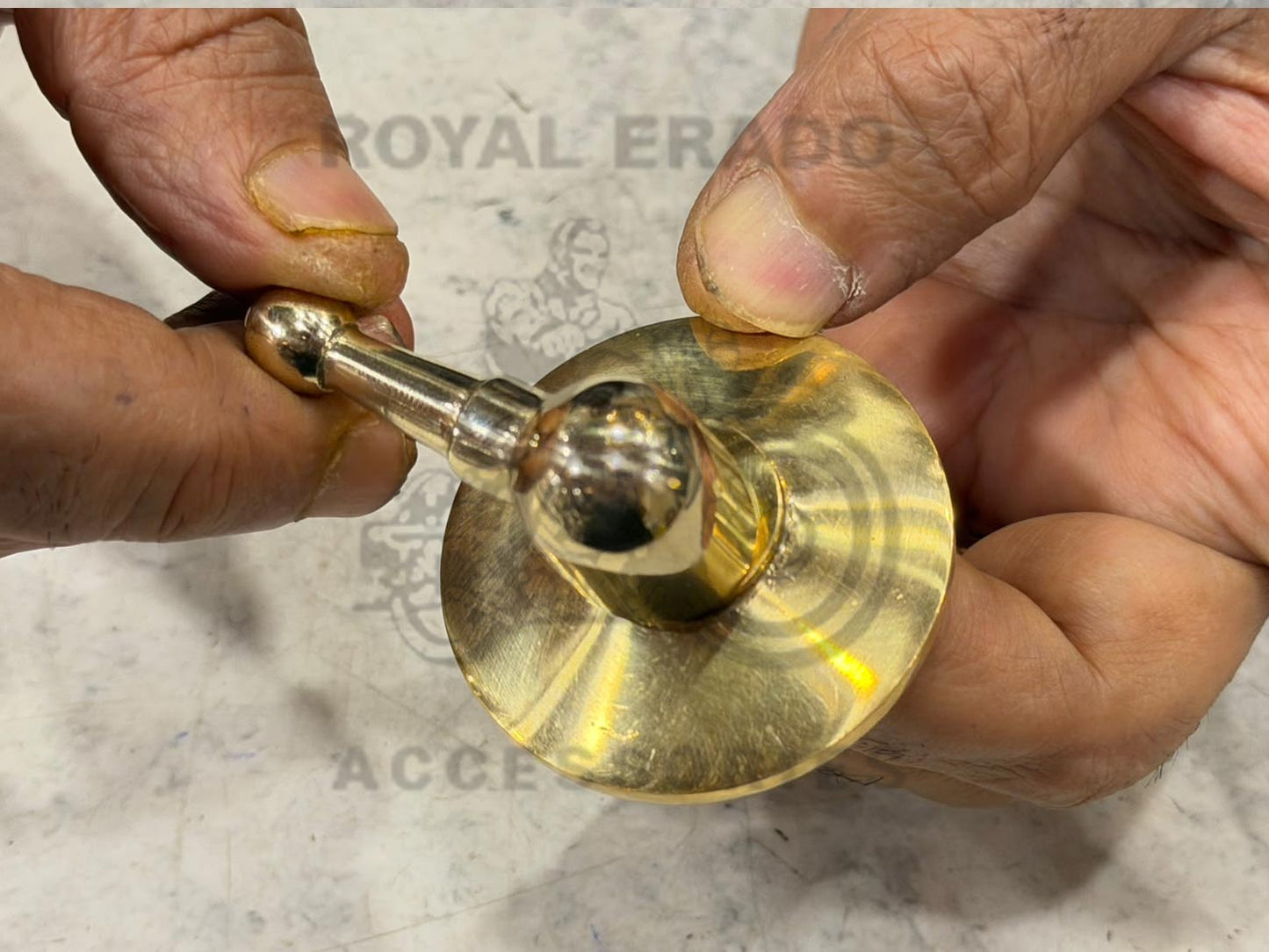 Oil Filter Cap With Round Nut In Brass For Royal Enfield Vintage G2 1962 Old Model Standard Bullet 350 500 Early Models Before 2010 Model CI Engine