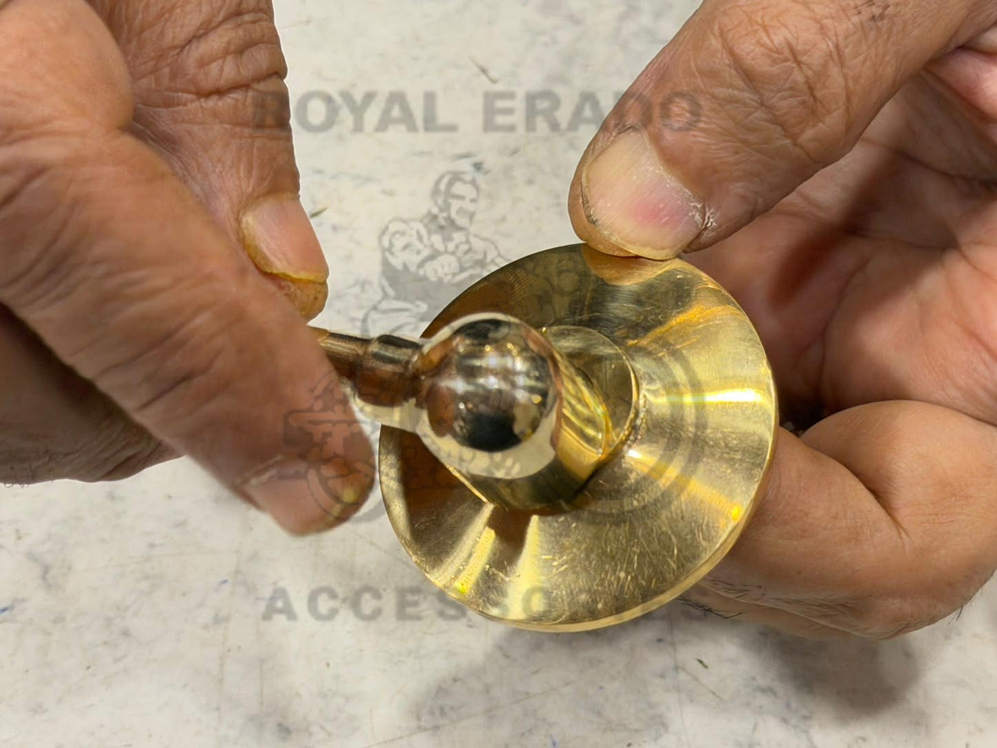 Oil Filter Cap With Round Nut In Brass For Royal Enfield Vintage G2 1962 Old Model Standard Bullet 350 500 Early Models Before 2010 Model CI Engine