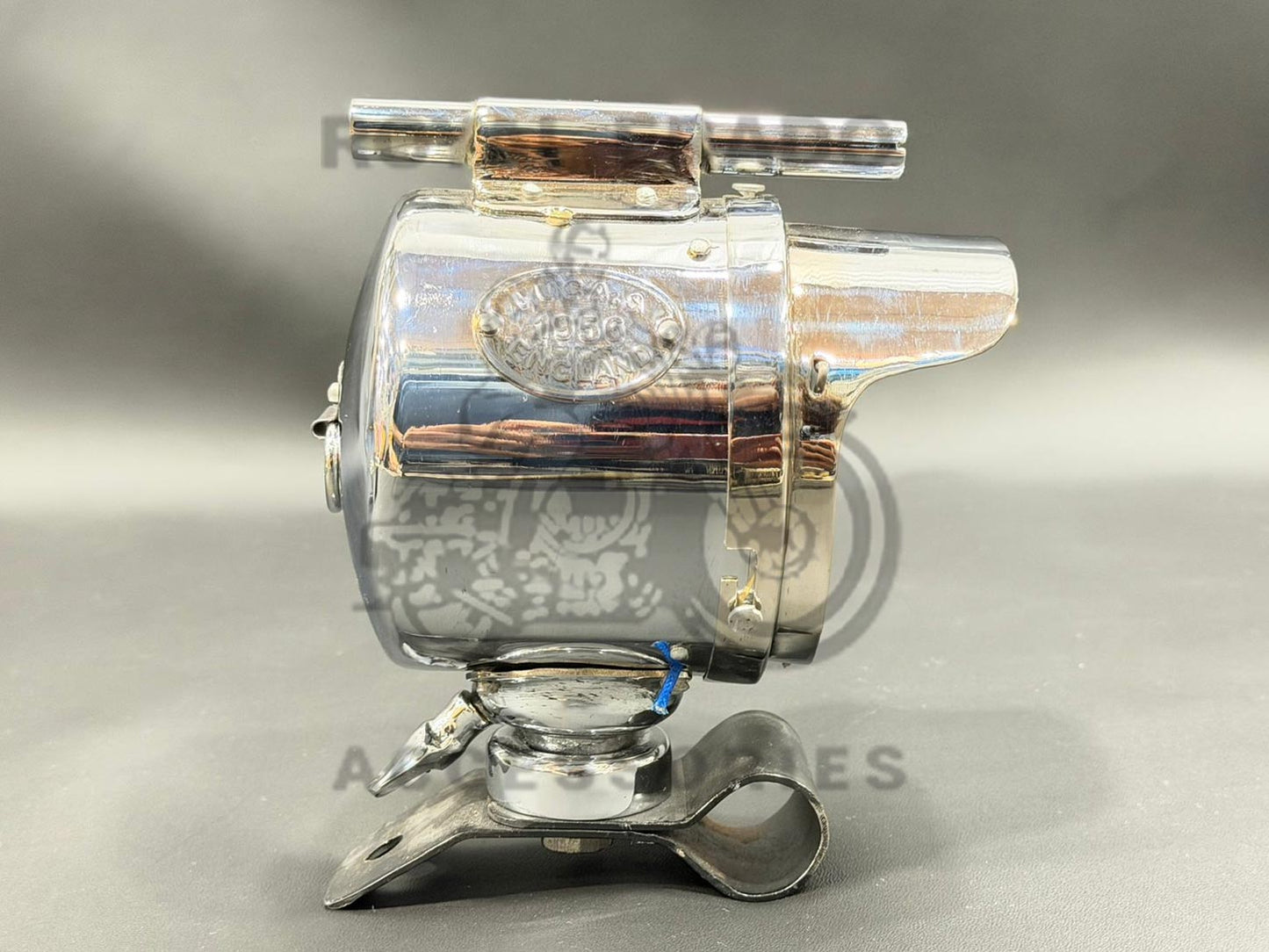 Chrome Fog Light With 'Lucas' Written For Retro Look For Royal Enfield Vintage G2 1962 Old Model Bullet 350 Classic Electra Standard Reborn Classic Battalion Standard Classic 650 Standard 650 Goan Classic, Meteor 350 Super Meteor 650