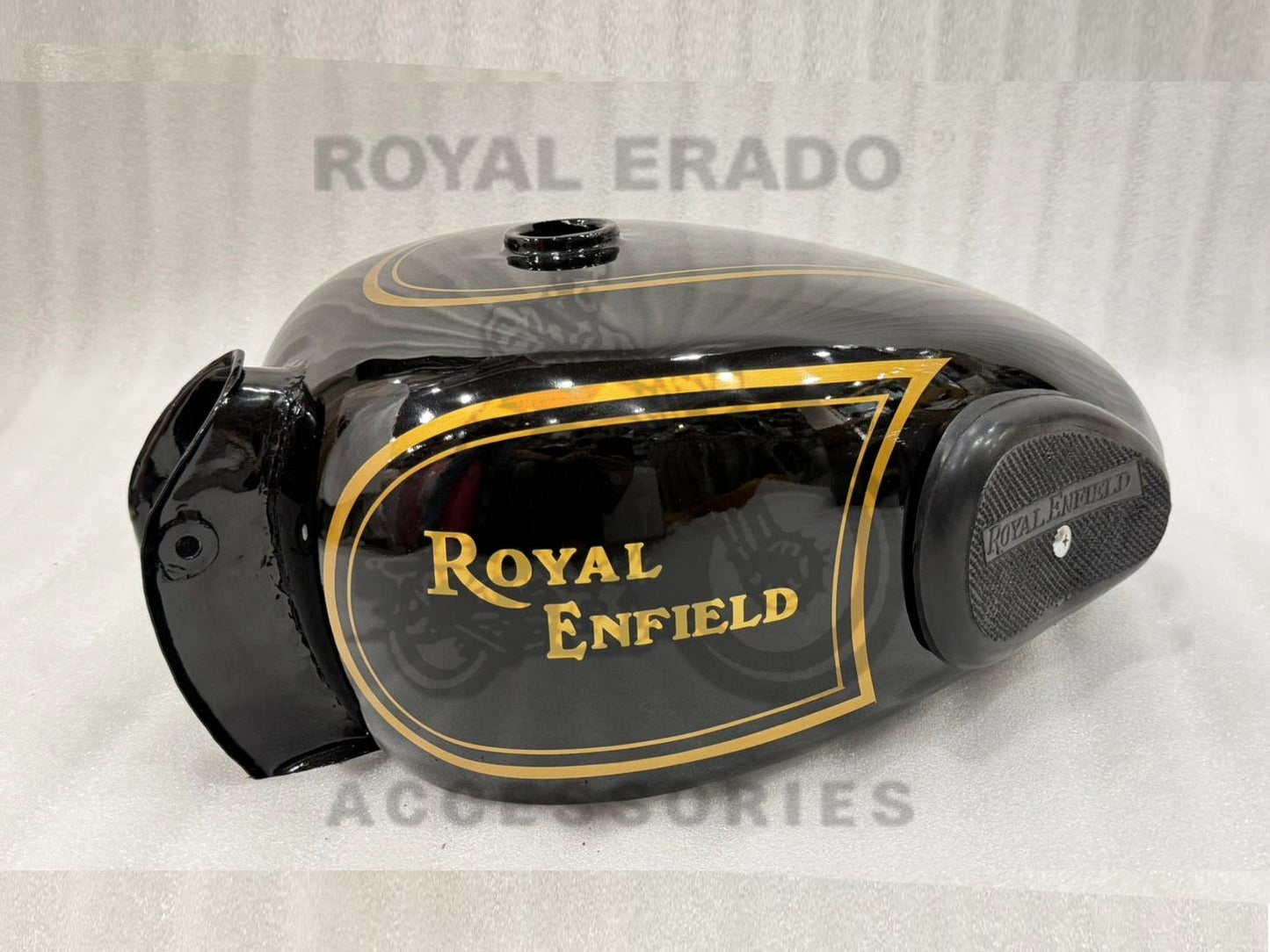 18 To 20 Liters Black Tank With Knee Pad & Golden Pinstriped Painted Lining For Royal Enfield Vintage G2 1962 Old Model Bullet 350 Classic Electra Standard Before 2013 Model