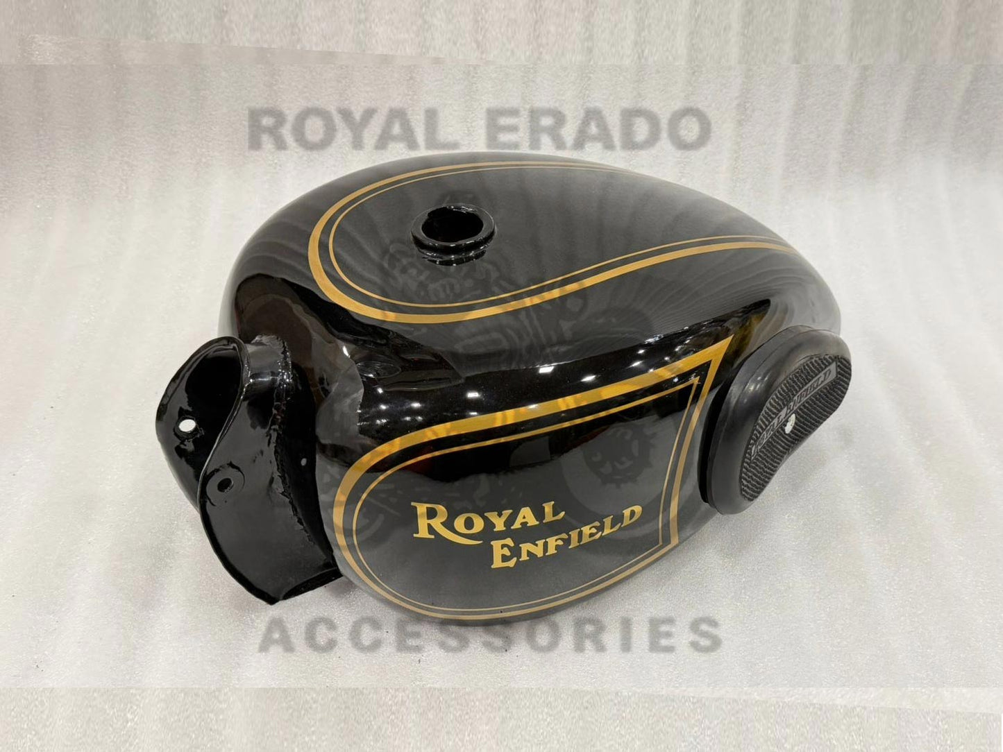 18 To 20 Liters Black Tank With Knee Pad & Golden Pinstriped Painted Lining For Royal Enfield Vintage G2 1962 Old Model Bullet 350 Classic Electra Standard Before 2013 Model