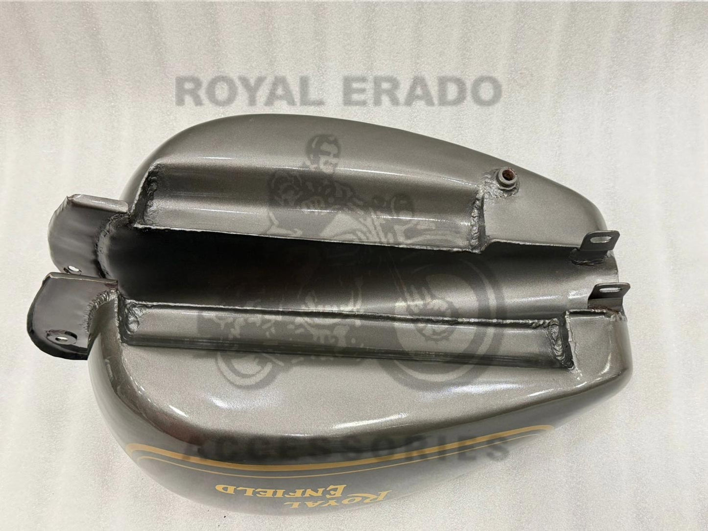 18 To 20 Liters Grey Tank With Golden Pinstriped Painted Lining For Royal Enfield Vintage G2 1962 Old Model Bullet 350 Classic Electra Standard Before 2013 Model