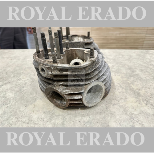 Royal Enfield cast iron gone Standard vintage g2 1962 old model bullet double boar head for double silencer both side exhaust.