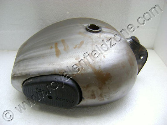 18 To 20 liters Raw Tank For Royal Enfield With Rubber Knee Pads