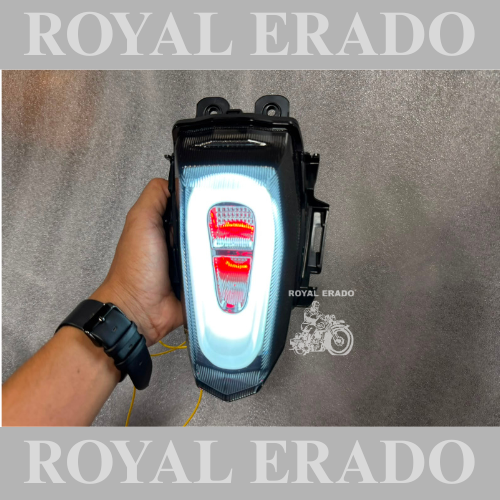 Yamaha R15 v3 / v4 custom taillight LED with white light for parking, red light for brake, and orange light for Indicator