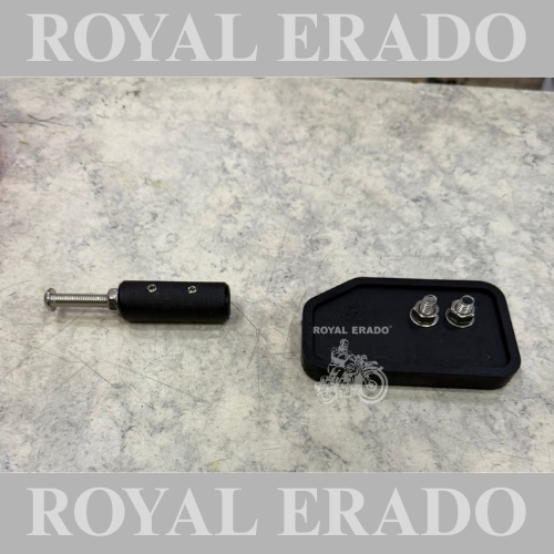 Royal Enfield Super Meteor 650 gear lever extender and big brake rubber for a comfortable ride.