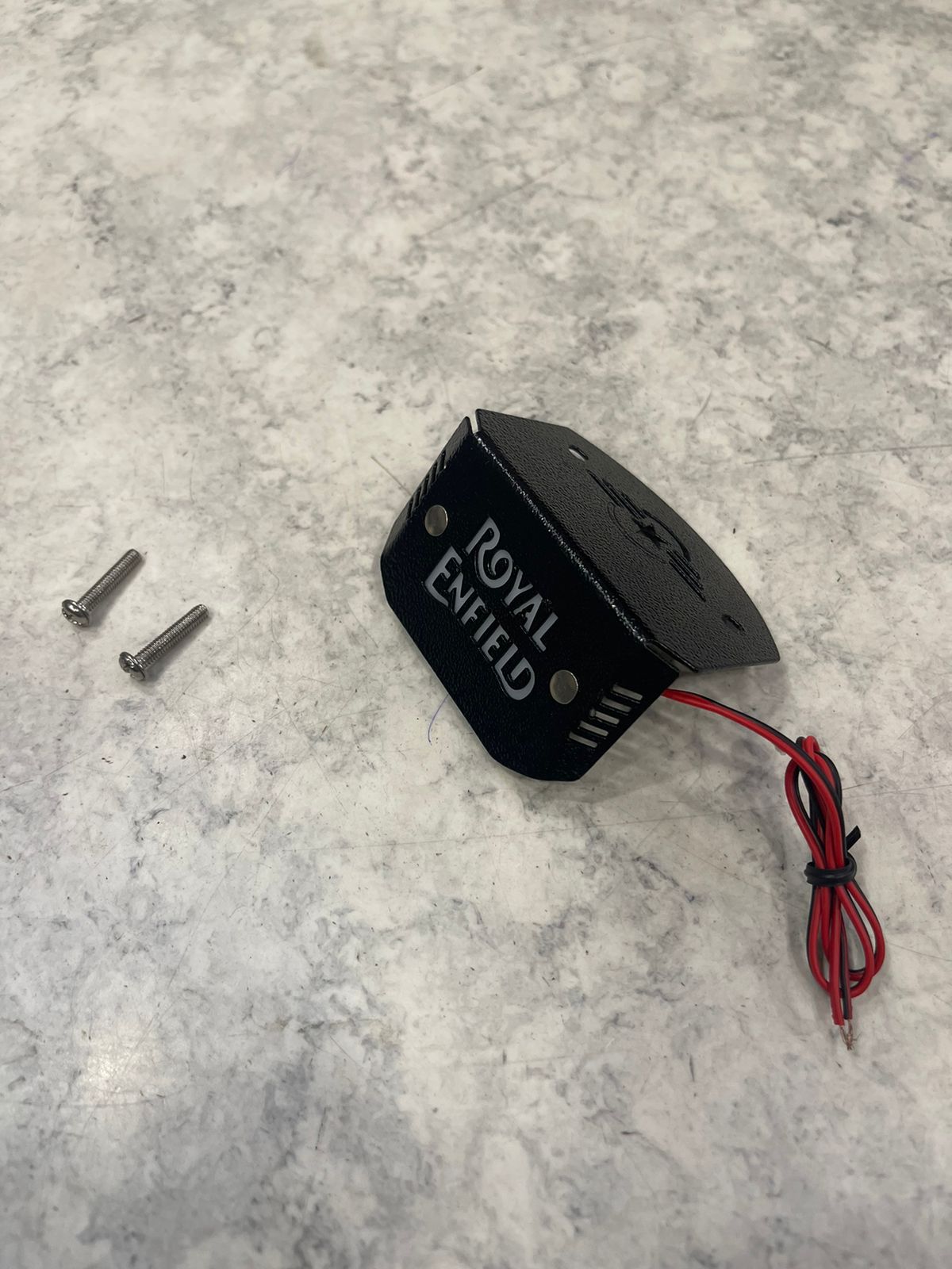Master cylinder cap for royal enfield classic reborn 350 , meteor 350 and hunter.
