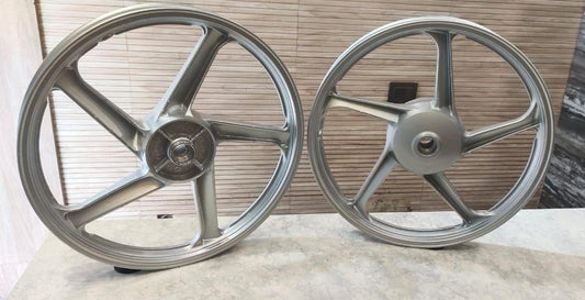 5 spoke original type design in silver colour Alloy Wheel Set BIG drum brake | For Splendor I3S N SPLENDOR PLUS N SPLENDOR PRO / hf deluxe / passion / passion pro / super splendor / hero Honda new model splendor (front 18” drum and rear 18” big drum )