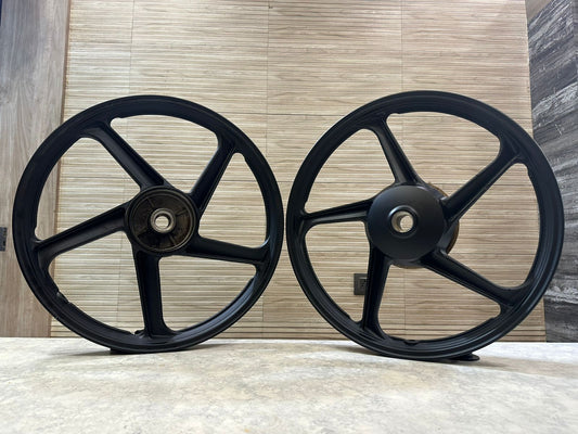 SPLENDOR 5 SPOKE ORIGINAL BLACK ALLOY WHEELS TYPE DESIGN | For Splendor I3S N SPLENDOR PLUS N SPLENDOR PRO / hf deluxe / passion / passion pro / super splendor / hero Honda new model splendor (front 18” drum and rear 18” big drum )