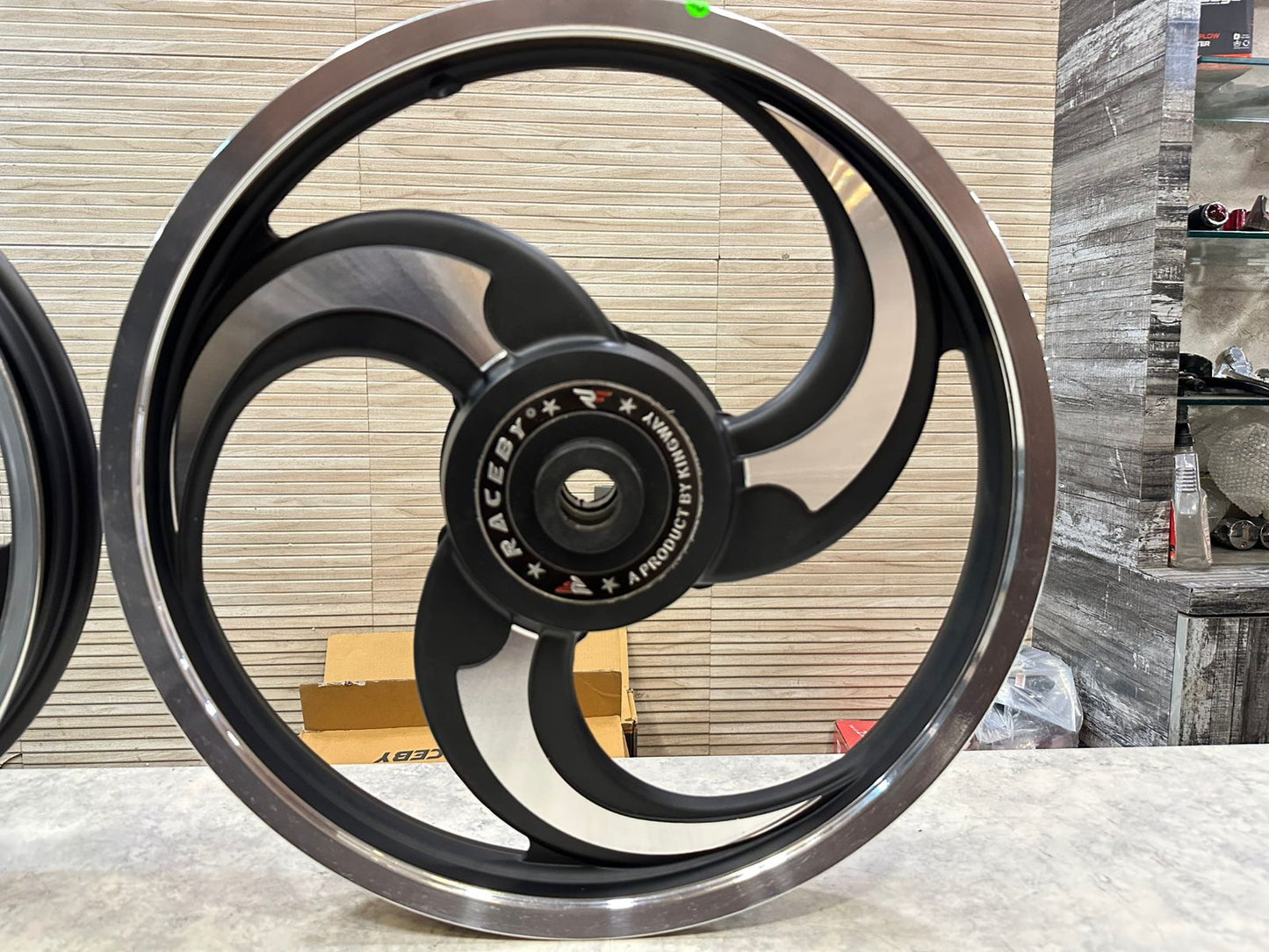 KINGWAY RACEBY 3S Design 3S CNC 3 Spoke Talwar black Alloy Wheel| For Splendour old with small drum rear / SPLENDOUR PLUS / Splendour Pro / Super Splendour / HF Deluxe/hero Honda old model Splendour (front 18” drum and rear 18” small drum)