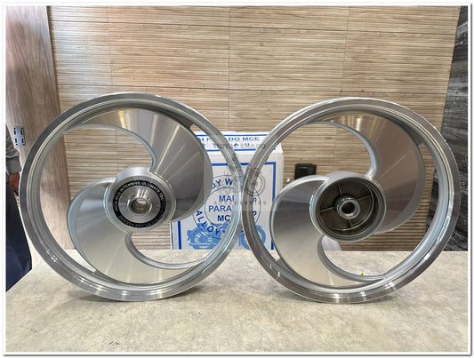 MAI Parado S-Design Broad S CNC 2-Spoke Big S Talwar Silver Alloy Wheel | For Splendor I3S N SPLENDOR PLUS N SPLENDOR PRO / hf deluxe / passion / passion pro / super splendor / hero Honda new model splendor (front 18” drum and rear 18” big drum)