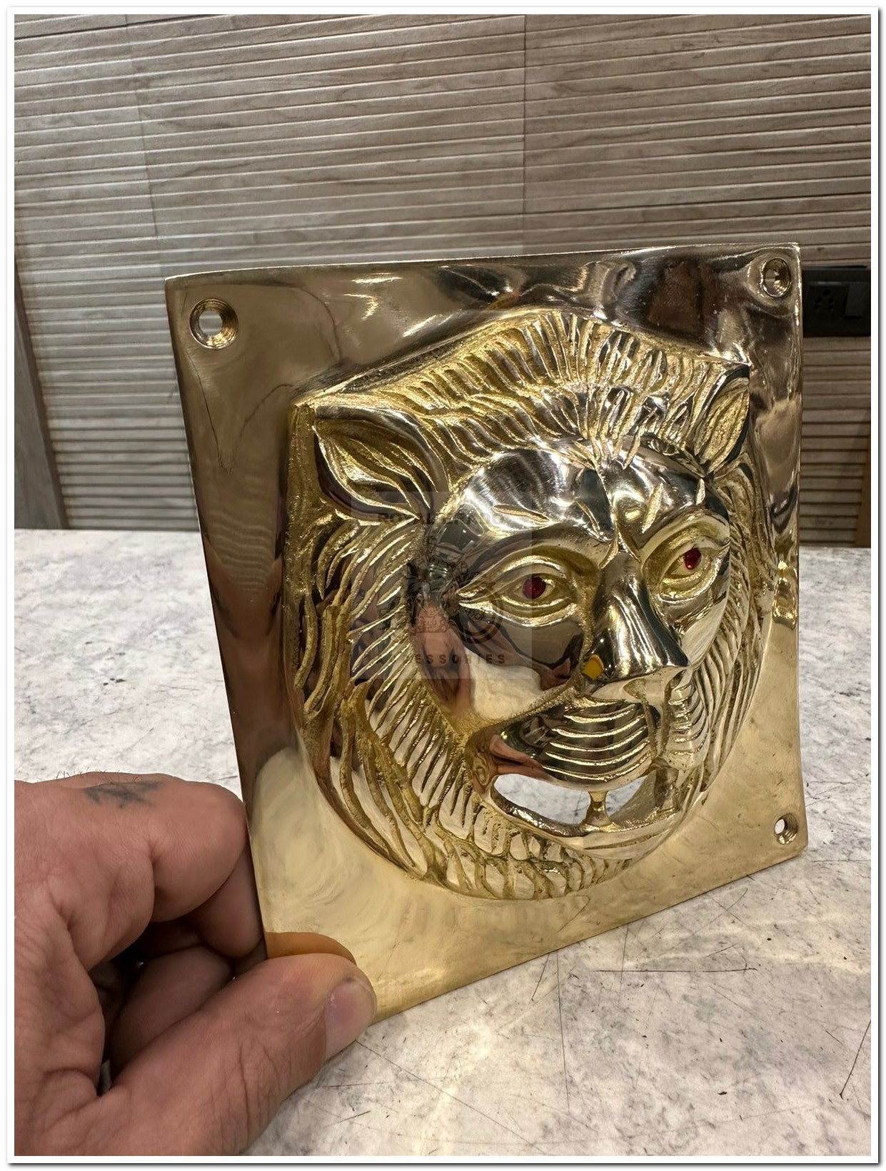 Royal enfield classic electra standard battalion reborn & vintage g2 1962 old model bullet 350 brass lion face monogram logo  for battery cover