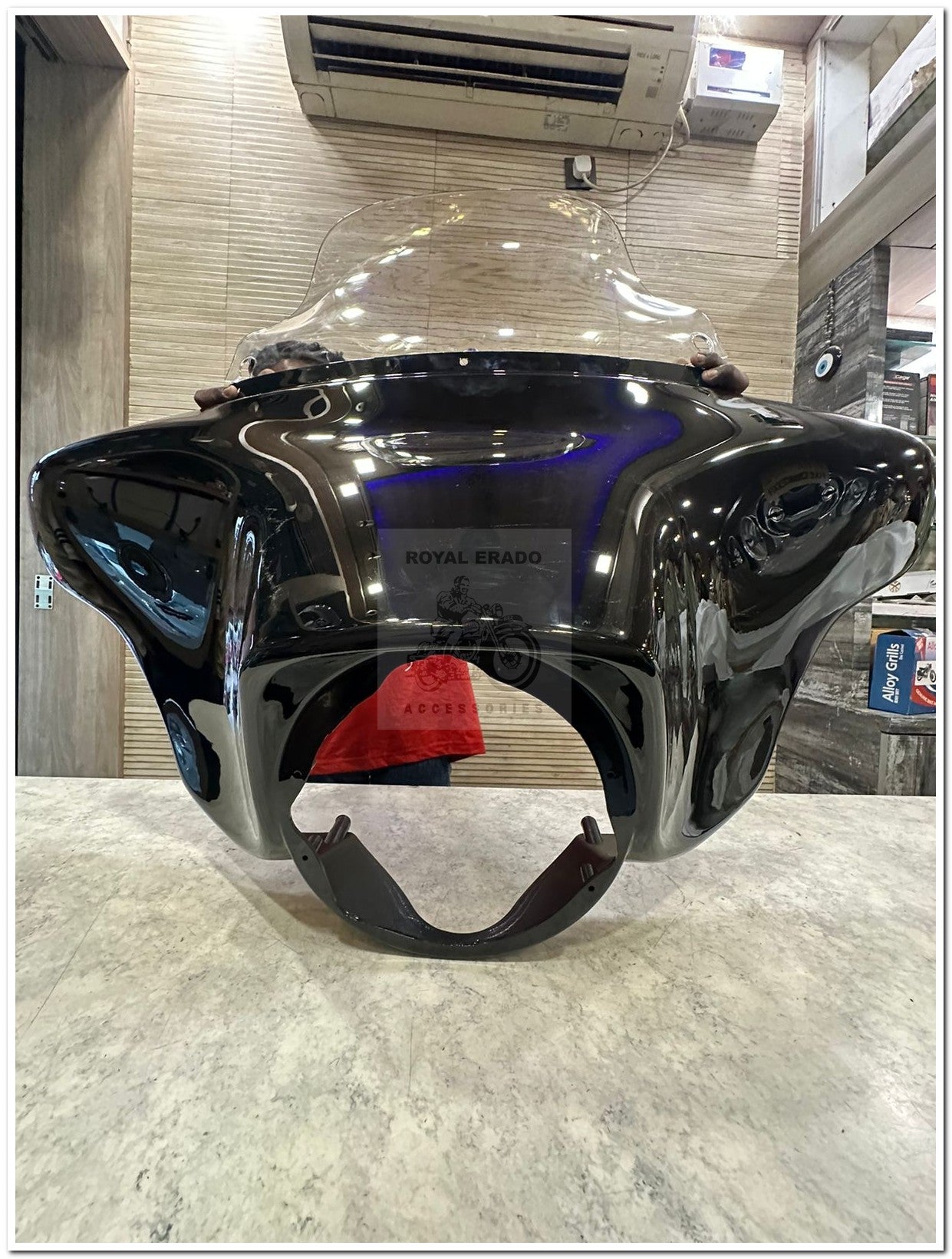 Harley Davidson super meteor 660 sm 650 meteor 350 black colour batwing front windshield visor also fit to harley 883 harley street 750 harley fat boy harley rod street glide  Avenger Jawa