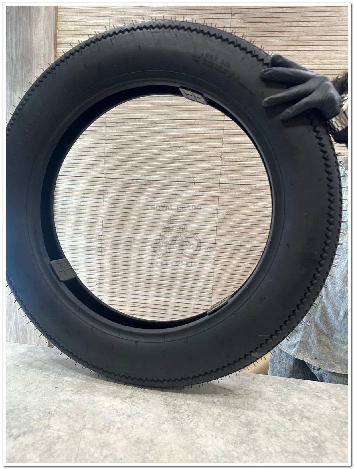 Royal Enfield Classic (BS3, BS4), Electra Standard Thunderbird, Reborn Battalion vintage g2 1962 old model bullet 350 balloon tyre 19” for bobber Harley Davidson look.