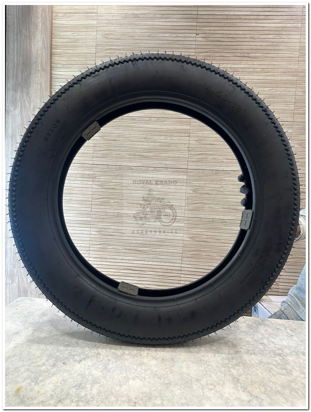 Royal Enfield Classic (BS3, BS4), Electra Standard Thunderbird, Reborn Battalion vintage g2 1962 old model bullet 350 balloon tyre 19” for bobber Harley Davidson look.