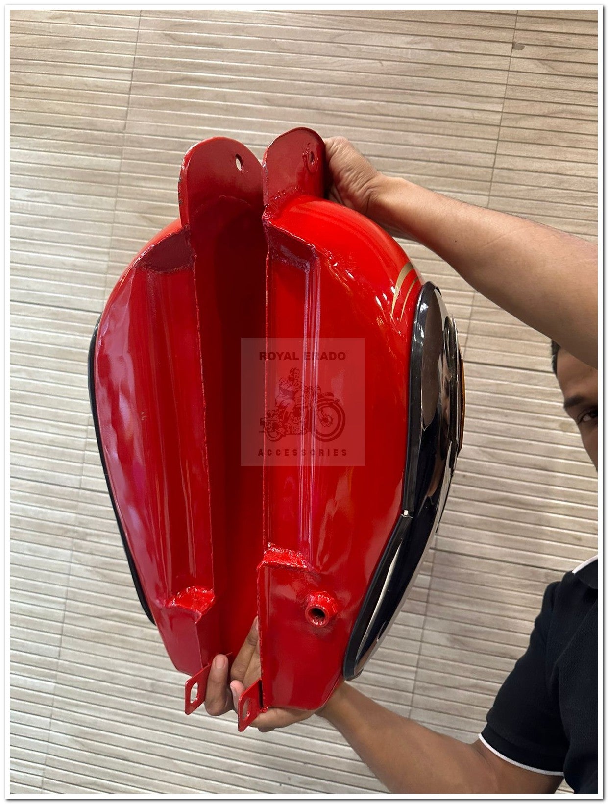 Royal Enfield vintage G2 1962 old model bullet 350 Standard Electra Classic side chrome plate red tank with Royal Enfield monogram.