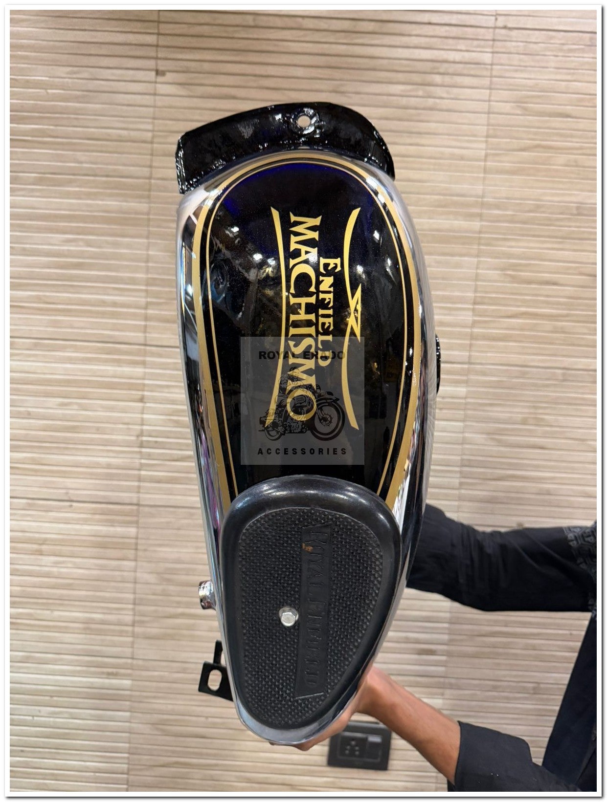 Royal Enfield chrome black Machismo design tank with knee pad for vintage g2 1963 old model Bullet 350 cast iron engine, CI Engine Classic Electra Standard