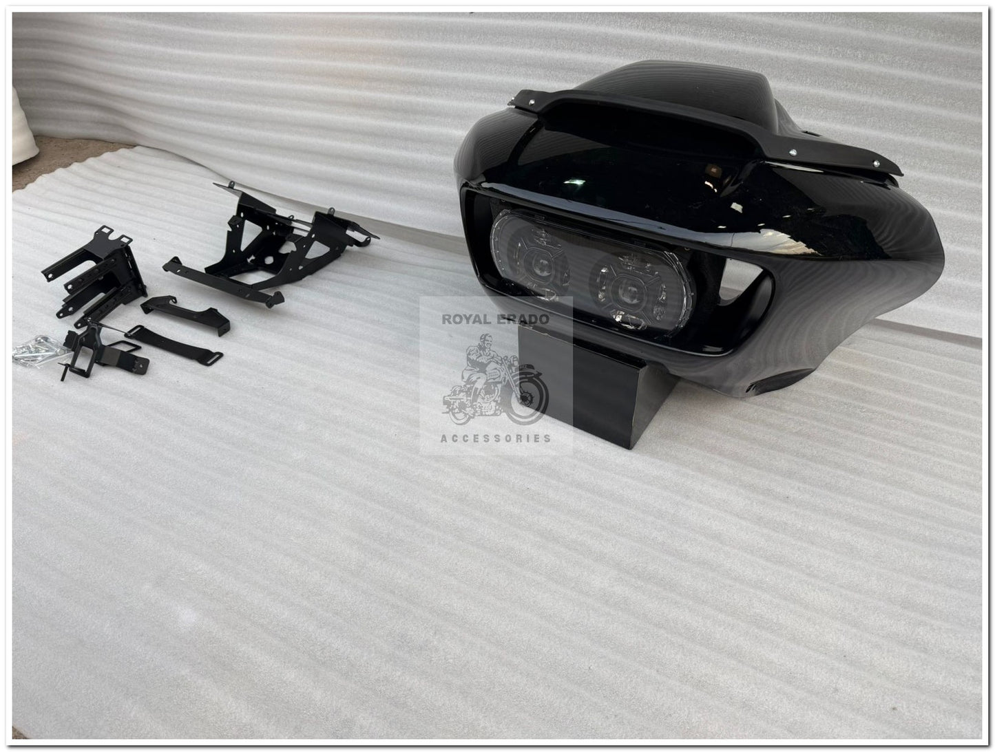 Harley glide windshield batwing for to Harley’s Davidson glide fat boy  and super meteor 650  Jawa perak and meteor 350