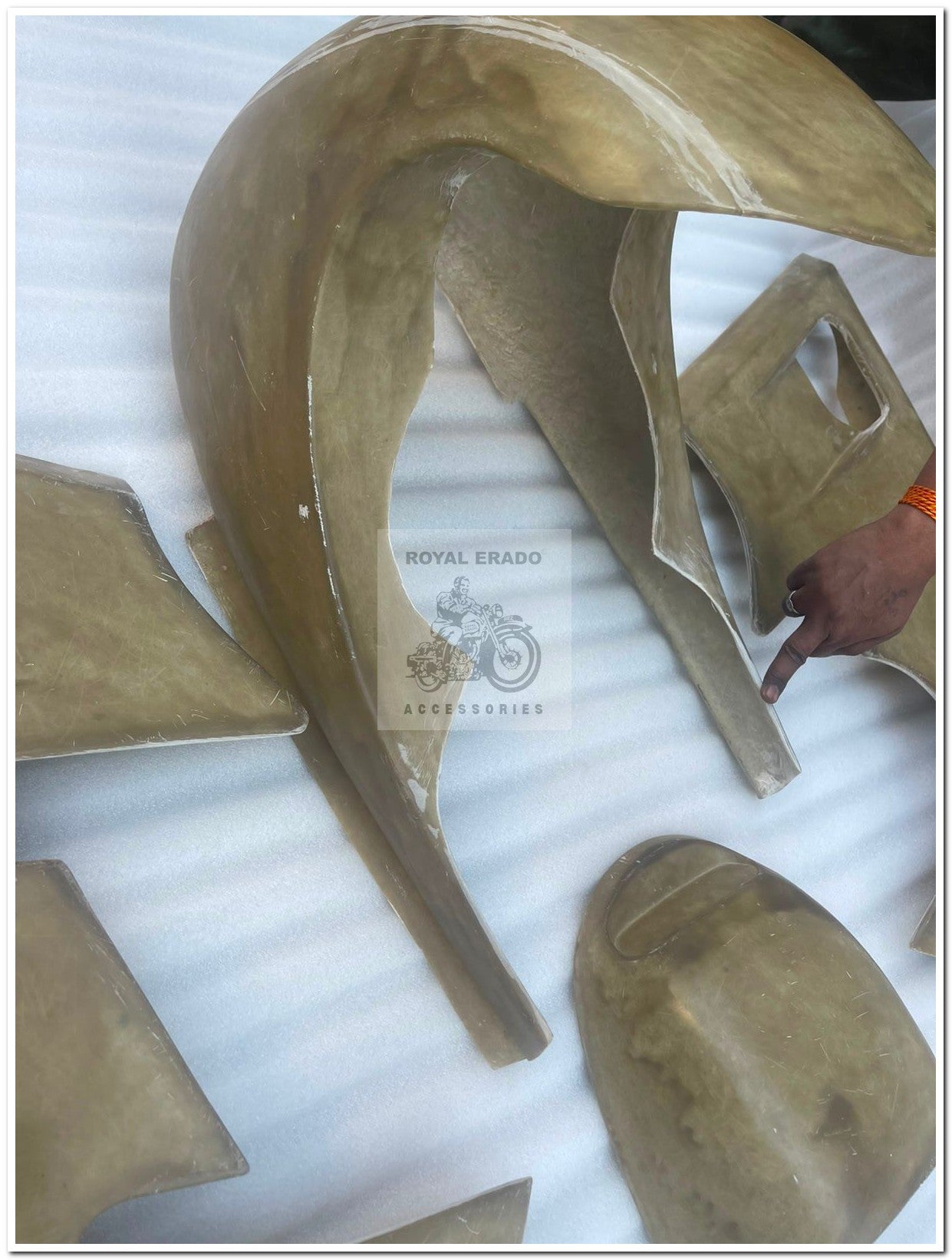Royal enfield continental gt 650 fiber fairing kit to convert to sports bike look and old vintage style look