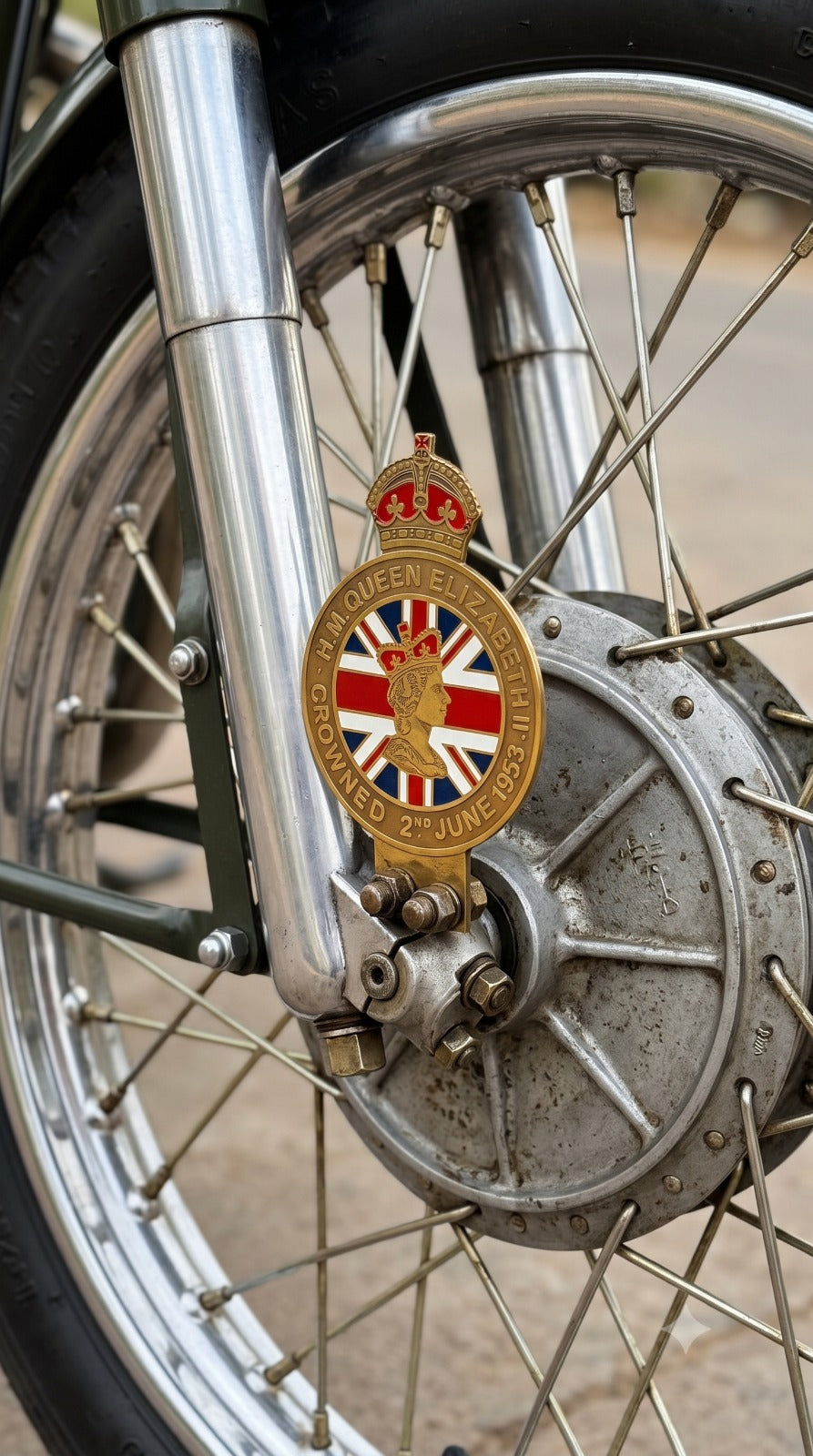 Vintage Queen Elizabeth Monogram In Brass For Vintage G2 1962 Old Model Bullet 350 New Standard Battalion Reborn Classic Electra And Standard, Bsa Norton Triumph, Jawa